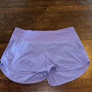 Lululemon shorts 💜